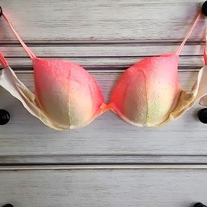 Victorias Secret Very Sexy push-up bra